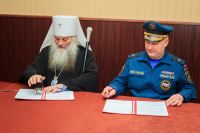 РПЦ и МЧС спешат на помощь: алтайские священники помогут спасателям бороться с бедствиями