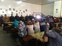 Чиновники на встрече с работниками рыбокомбината