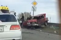 Пять человек пострадали в лобовом столкновении авто на рубцовской трассе