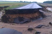 В Алтайском крае из-за «тропического» ливня трасса «уплыла» в поле