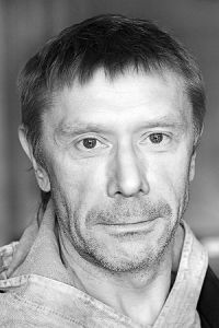 Режиссер, подаривший алтайскому зрителю несколько ярких постановок, скончался от пневмонии