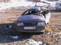 На Алтае опытный водитель погиб в лобовом столкновении авто на трассе