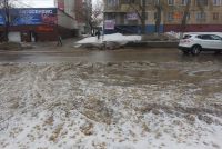 В Ленинском районе Барнаула «поплыла» крупная улица