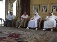 Арабский шейх устроил в своем дворце званый обед на 100 персон в честь главы Республики Алтай