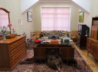 «Свежо там, все цветы сразу умерли»: алтайский музей Калашникова покрылся инеем после реконструкции