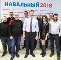 Контрольный заряд: алтайские оппозиционеры вдохновились Алексеем Навальным в Новосибирске