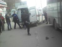 Пьяный барнаулец средь бела дня открыл стрельбу на автобусной остановке
