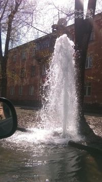 Фонтан на улице Мухачева