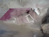 Строение отправилось в последний путь