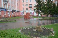 Скульптура "Мамонтенок" в Барнауле