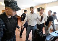 Александр Потапов - в центре