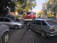 Машины после ДТП на Власихинской