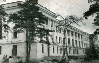 Большинство деревьев Дунькиной рощи было уничтожено во время строительства АлтГТУ и АГМУ