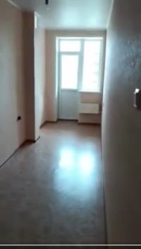 Формально это кухня с выходом на балкон