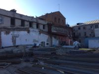 Комплекс зданий БЛВЗ перед восстановлением напоминает эклектичный самострой