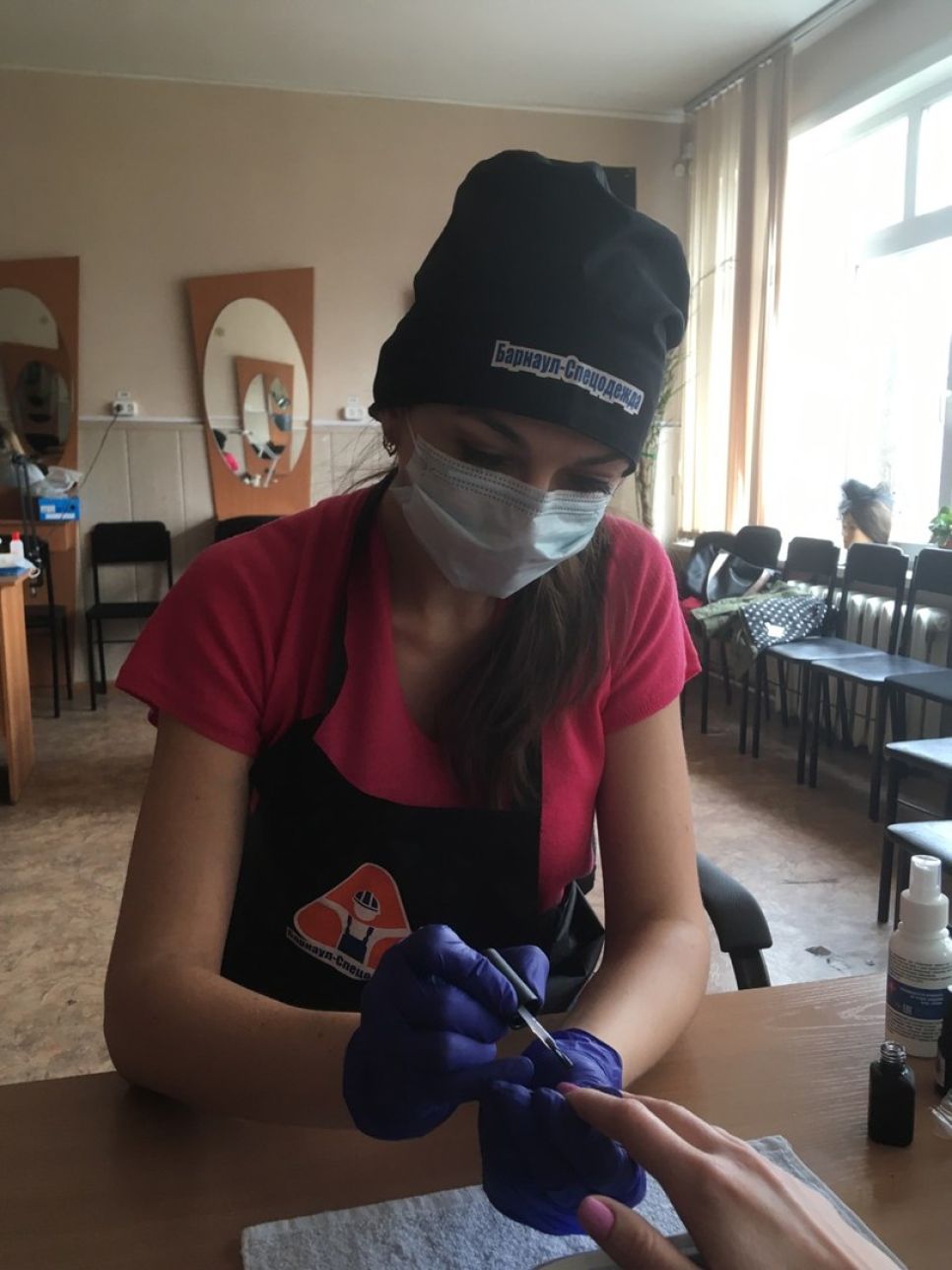 Как стать мастером маникюра