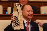 Депутат АКЗС Дмитрий Аганов принял поздравления с днем рождения