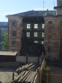 В здании обрушились перекрытия с первого по третий этаж