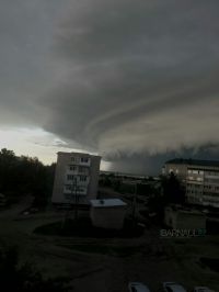 Пользователи соцсетей со страхом наблюдали за приближением стихии