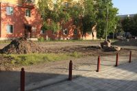 Сейчас кусты снесены, грунт перекопан, а очевидцы утверждают, что видели потревоженные кости