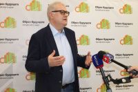 Несмотря на противоречивые оценки, Дмитрий Орлов в полной мере воспользовался инфоповодом