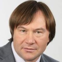 «Дай бог ему разобраться, кто есть кто»: алтайский политбомонд отозвался на инаугурацию Виктора Томенко