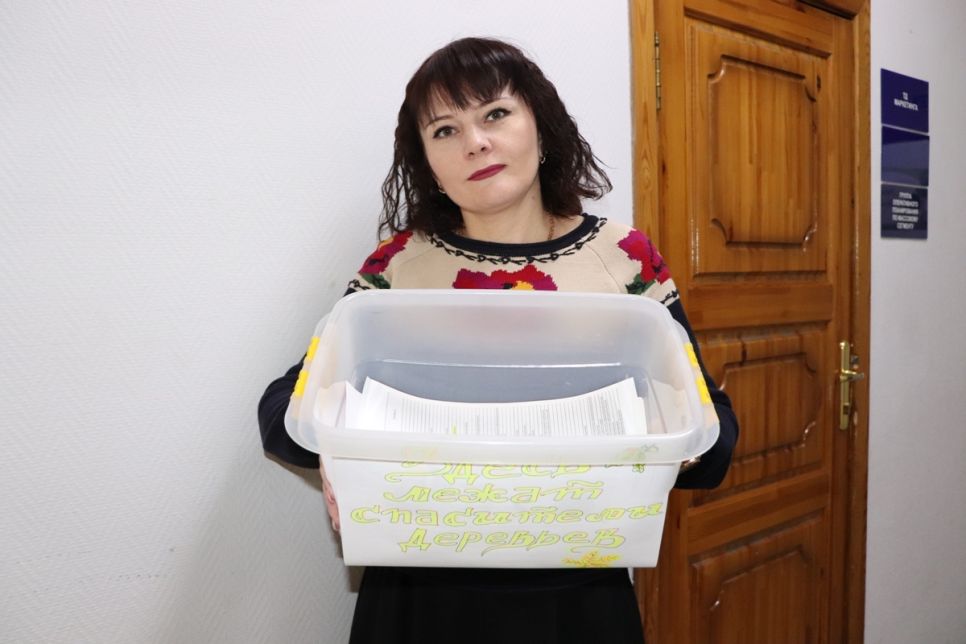 Сотрудники «Ростелекома» в Алтайском крае провели экологическую акцию «Без бумаги»