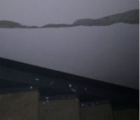 Трещины в подъездах