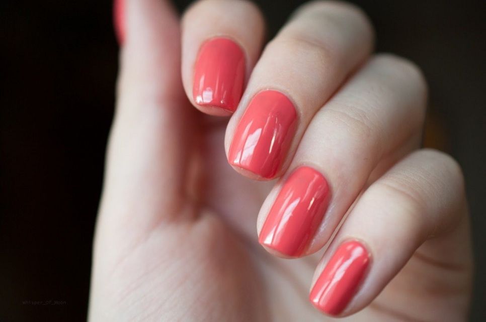 Оттенки Pantone, жемчуг и поп-арт: какие тренды в нейл-дизайне принесет нам 2019-й