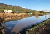 Вода подбирается к домам