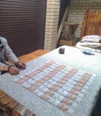 Подозреваемый с вещдоками