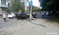 Больше всего в аварии пострадал массивный внедорожник