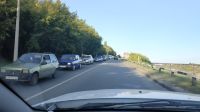 На трассе образовалась длинная пробка