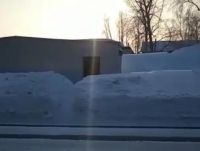Подобраться к пешеходному переходу сможет не каждый