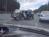 Разбитое авто такси