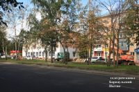 В этом году город усыпан такими рвами