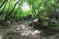 Школьная тропинка возле школы № 60