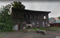 До пожара было заметно, что дом облюбовали бездомные