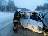 Спасатели на месте ДТП