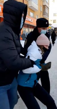 Помощники силовиков в штатском