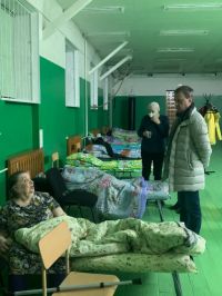 Мэр города общается с жильцами