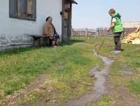 К некоторым вода уже зашла в дом