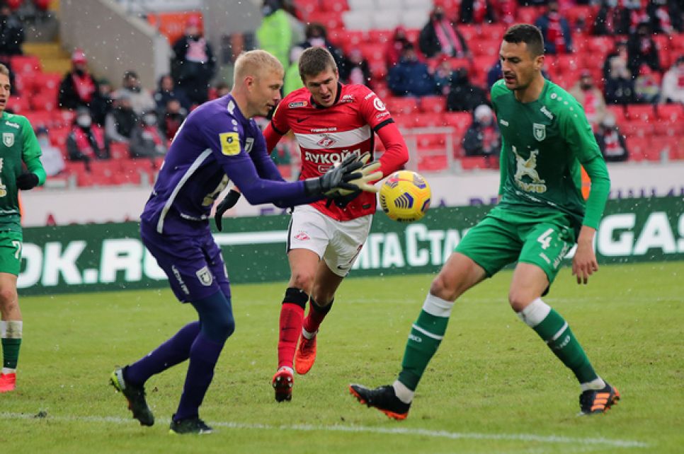 Два воспитанника алтайского футбола попали в расширенный состав сборной России