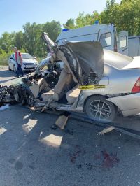 На месте аварии осталась кровь пострадавших