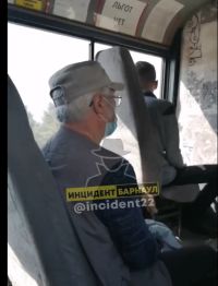 Первая девушка, рассказавшая о домогательствах, смогла заснять мужчину