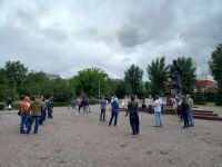Пикет комсомольцев не нашел массовой поддержки у горожан