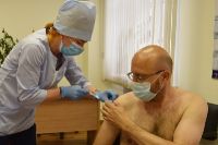 Мужчины не стеснялись показывать голый торс