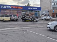 Внедорожник опустился на крышу