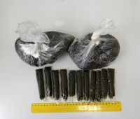 Одна из изъятых партий насвая