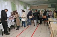 Очереди сформировались на многих участках даже в первую половину пятницы